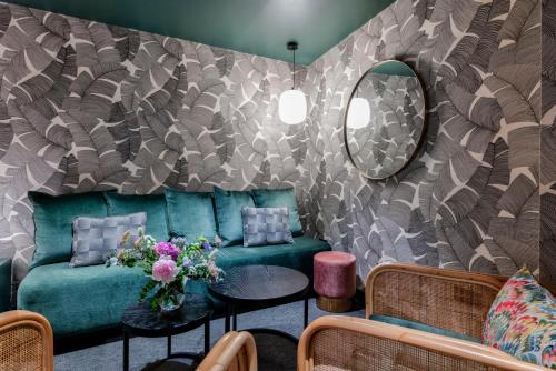 Republik Hotel photo 28