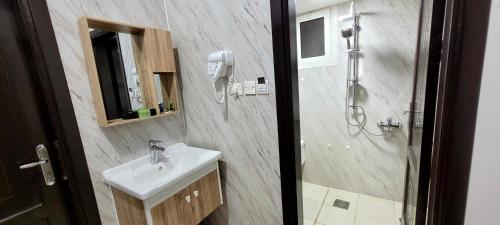 Koupelna v ubytování Zain Tabuk Apartment