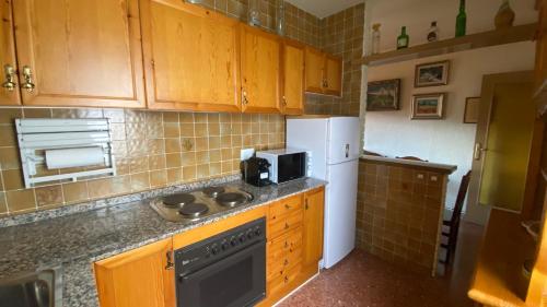 Η κουζίνα ή μικρή κουζίνα στο Apartament Vila Vermella, PRADES