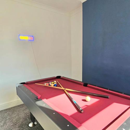 Elegant 2 Bed House Near City Centre photo 10