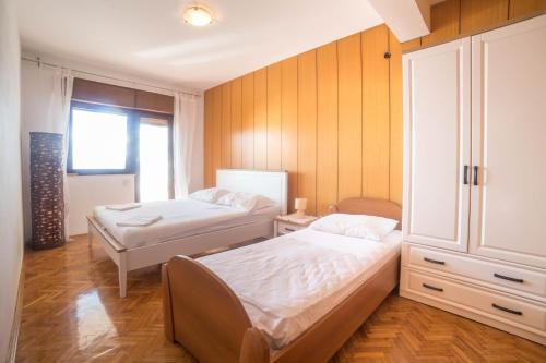 Apartments by the sea Businci, Ciovo - 23112