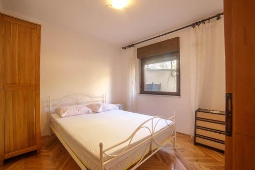 Apartments by the sea Businci, Ciovo - 23112
