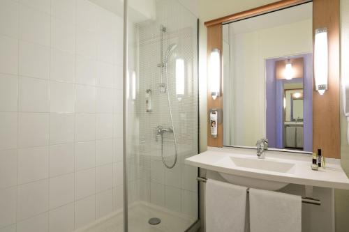 ibis Paris Porte d'Italie tesisinde bir banyo