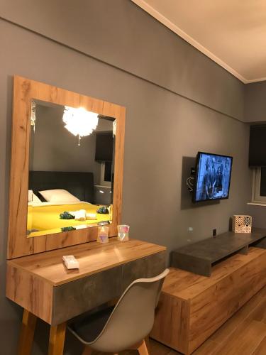 Athens Luxe Aiolou 97 by Zeussuites