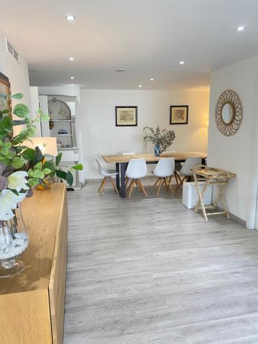 Homely Home Marbel Center Vistas Al Mar photo 14