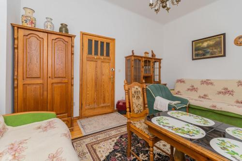 Posezení v ubytování Sopocki Kredensik by Grand Apartments