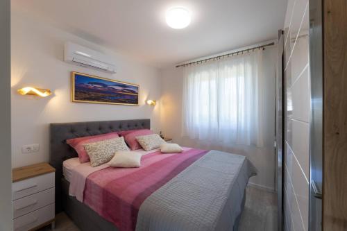 Apartment Shine