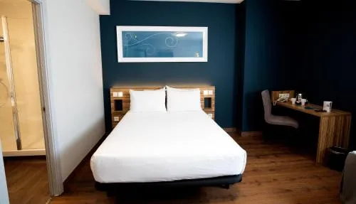 Travelodge Madrid Metropolitano photo 8