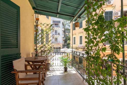 Foto Zen Retreat In The Historic Center with a Huge Balcony 5
