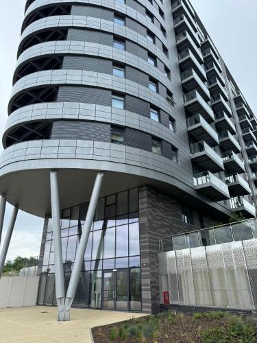 Penthouse height Flat, City View Balcony, Quiet, Free Wifi, Gym & More Minimalistic Home photo 7
