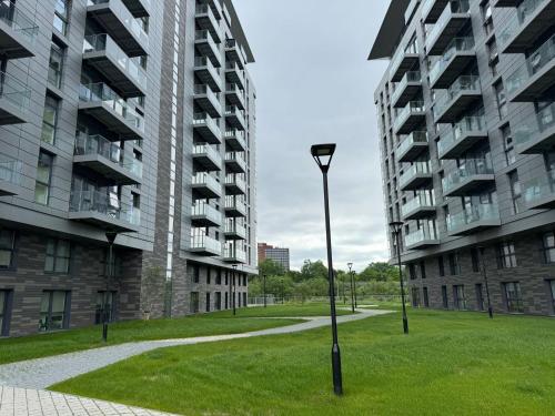 Penthouse height Flat, City View Balcony, Quiet, Free Wifi, Gym & More Minimalistic Home photo 36
