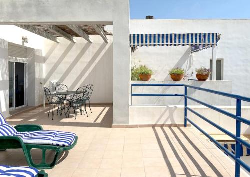 Gambar di galeri bagi Ático con vistas al mar en primera línea de playa di Vera