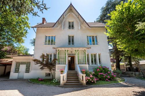 La Cloche - Family house with pool ang garden