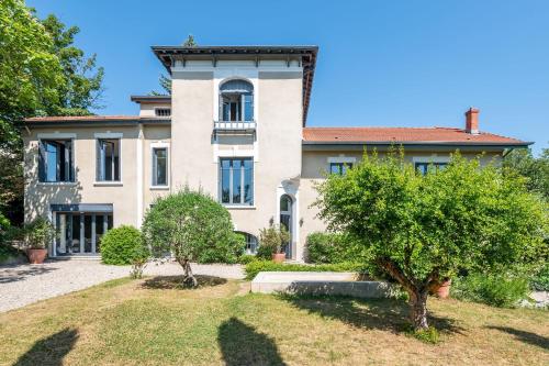 Les Vignes - Newly refurbished 18th century house with Mediterranean garden