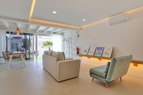 New - Amazing apartment by the beach
