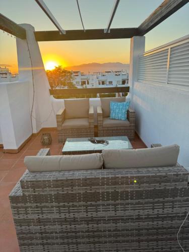 Coin salon dans l'établissement Condado Naranjos 5 Casa Kyle