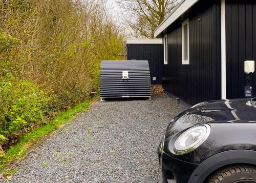 Фотография из галереи Rietreiger luxe vakantielodge in Friesland - 2 badkamers в городе Грау