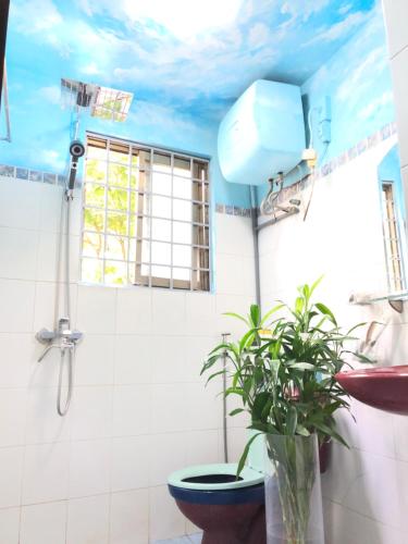 Ένα μπάνιο στο PrivateHouse'sArtistBRKitchenBalconyOldQuarter