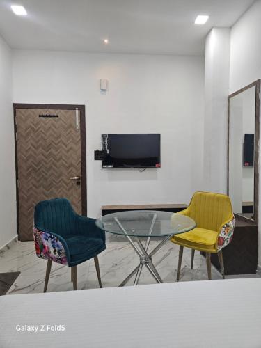 Μια τηλεόραση ή/και κέντρο ψυχαγωγίας στο Motel Ilika