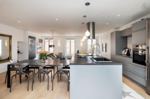 Le Duplex - Amazing flat overlooking the rooftops of Lyon