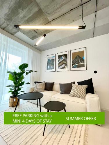 Premium Loft Apartments-City Center Parking by Urban Escape