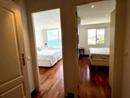 Apartment La Luna- First Line Beach