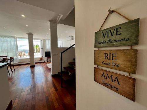 Apartment La Luna- First Line Beach
