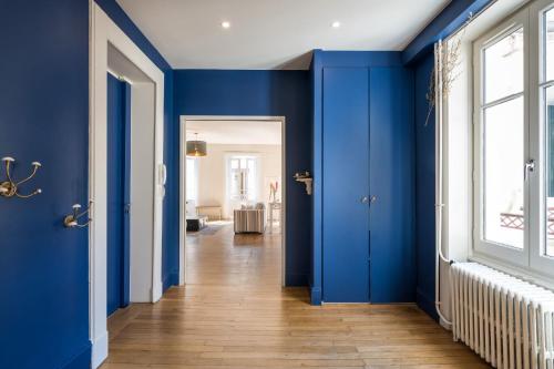 Sand - Renovated top floor apartment
