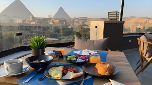 Comida en o cerca de este hotel