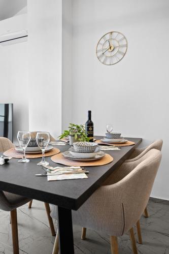Apartment Nenad - AMAZING SEA VIEW ! Only 500 meters from the beach !