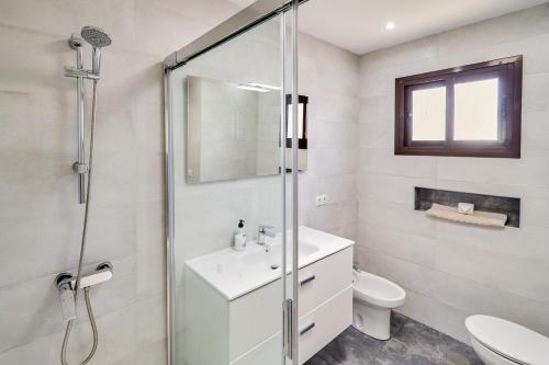 Villa Del Sol - LH133 By Villas Now Ltd