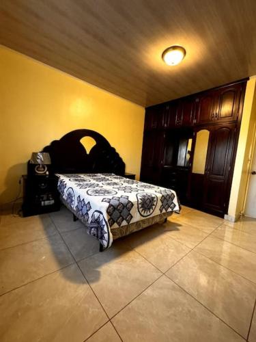 Φωτογραφία από το άλμπουμ του Jacuzzi privado y cama king parqueo exclusivo σε Santa Rosa de Copan