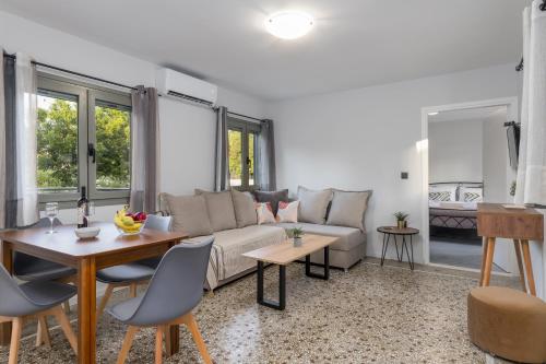 Makris Gialos Lemon Cottage in Lassi Kefalonia