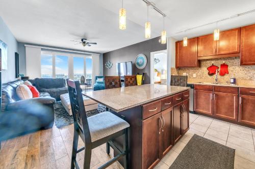 Laketown Wharf 1829 by Emerald Coast Retreats photo 14