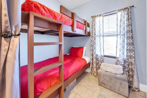 Laketown Wharf 1829 by Emerald Coast Retreats photo 31