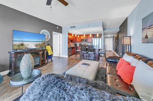 Laketown Wharf 1829 by Emerald Coast Retreats photo 9