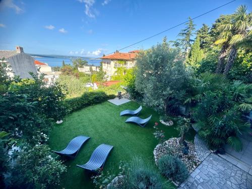 Apartment Urban Oasis