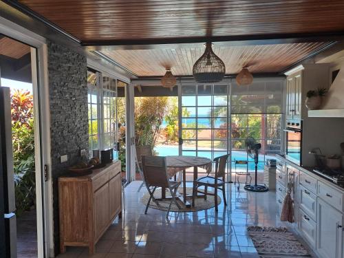 Mynd úr myndasafni af Chambres d'hôtes - Côté mer - Tahiti Sunset Home í Punaauia