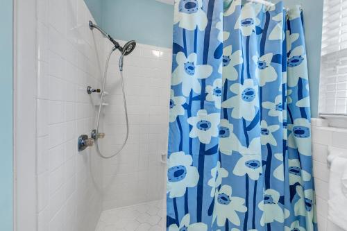 Beach Haven by Emerald Coast Retreats photo 16