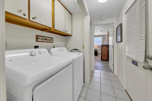 Beach Haven by Emerald Coast Retreats photo 25