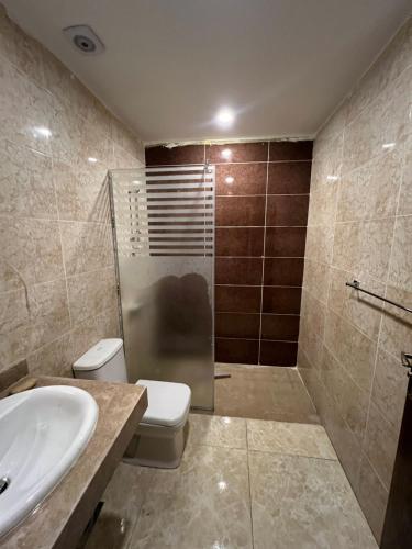 Ένα μπάνιο στο Luxury Apartment one bedroom at Mirage bay Resort & Aqua bark