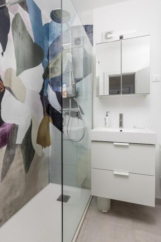 The View Apartment by Irundo