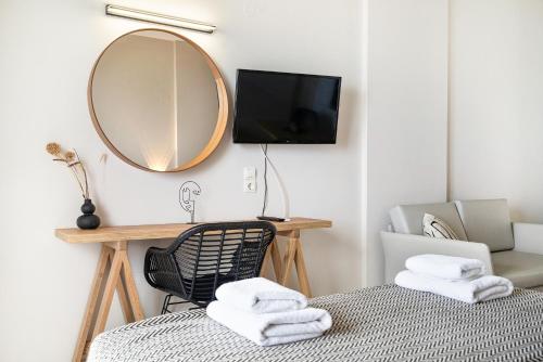 Μια τηλεόραση ή/και κέντρο ψυχαγωγίας στο Sunset Premium Studio 8