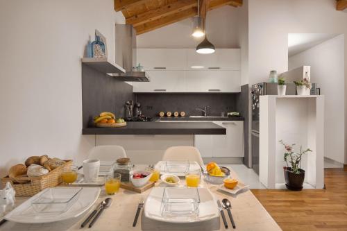Apartment NALA - detached house, walk to beach