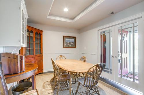 Gambar di galeri bagi Waterfront Maryland Retreat with Dock and Bay View! di Chance