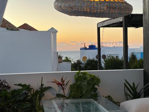 a view of the ocean from the balcony of a house at casabonita in Asilah