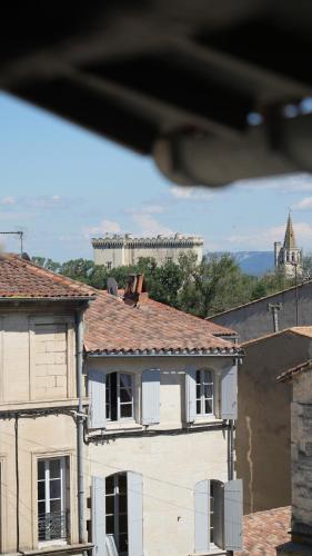 a close up of a house with a window at * * * Donjon du Bijoutier * * * Wifi+Clim+Terrasse in Beaucaire