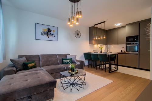 Flexible SelfCheckIns 81 - Zagreb - Arena - Garage - Loggia