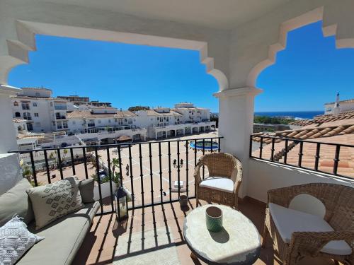 Holidays & Home Vistas Benalmadena Costa,2 hab ,piscinas , garaje