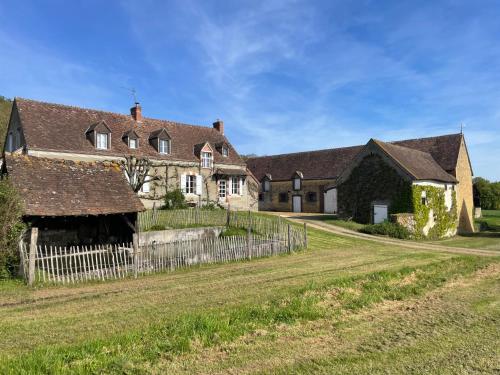 Galeriebild der Unterkunft Charmante maison de campagne percheronne in Boëssé-le-Sec